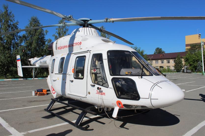 Фото Впервые вертолет санавиации доставит сразу двоих пациентов в Челябинск
