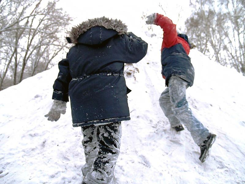Фото Младшим школьникам Челябинска отменили занятия из-за холодов