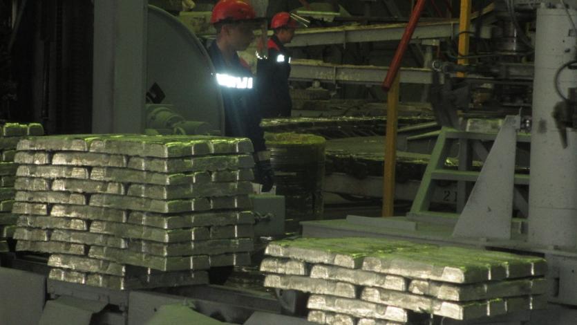 Фото Челябинский цинковый завод стимулирует избирательную активность металлургов