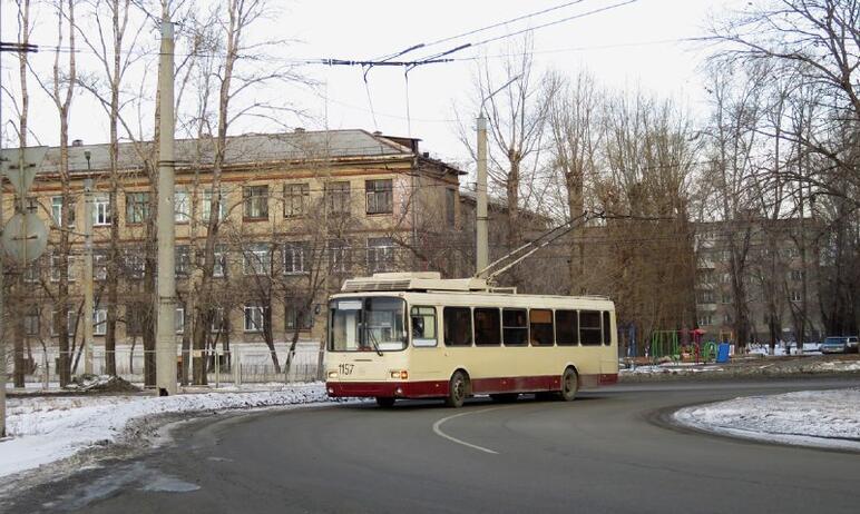 Фото В Челябинске продлено закрытие движения троллейбуса №25 