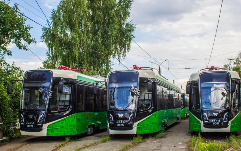 Фото В Ленинском районе Челябинска на полчаса остановили движение трамваев