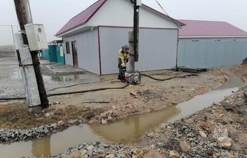 Фото В Челябинской области остаются подтопленными четыре дома и 84 приусадебных участка