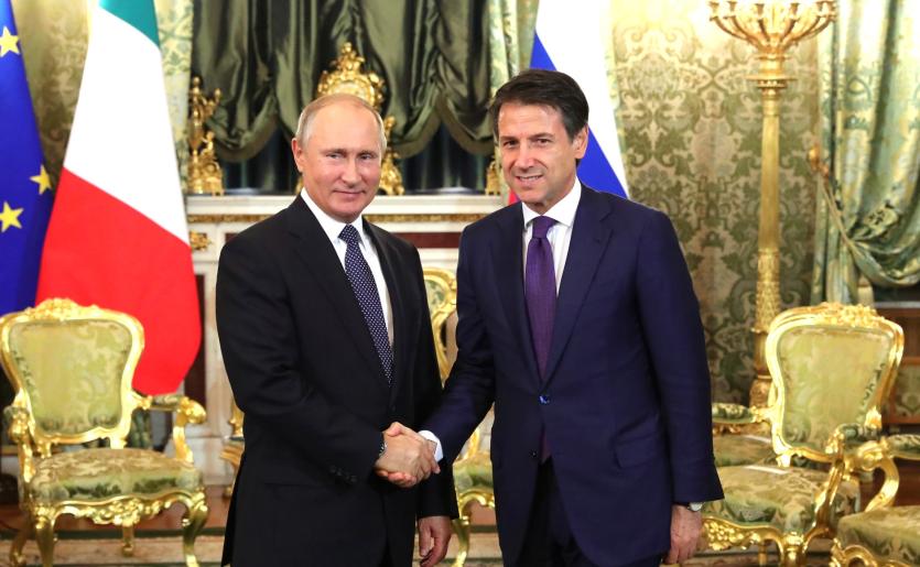 Фото Президент России Владимир Путин и премьер Италии Джузеппе Конте удаленно открыли завод в Челябинске