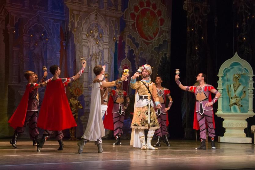 Фото Артисты челябинского балета покажут Израилю свою «Баядерку»