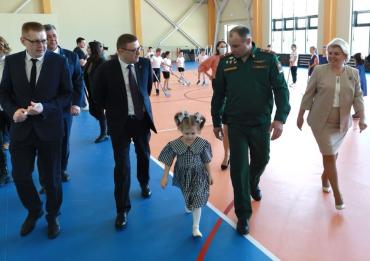 Фото Современную школу-детсад открыли в деревне Сарафаново Чебаркульского района