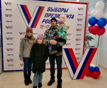 Фото Общая явка избирателей на выборах президента РФ превысила 41% на 14:30 (мск)