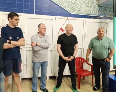 Фото Александр Гриб посетил тренировку пловцов под руководством чемпиона Александра Попова