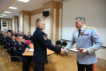 Фото Полицейские Челябинской области награждены за достойное выполнение задач в новых регионах