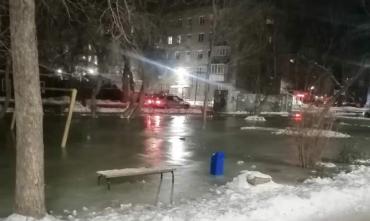 Фото В центре Копейска случился «вселенский потоп»