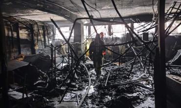 Фото В Снежинске произошел пожар в торговом центре, пострадал один человек