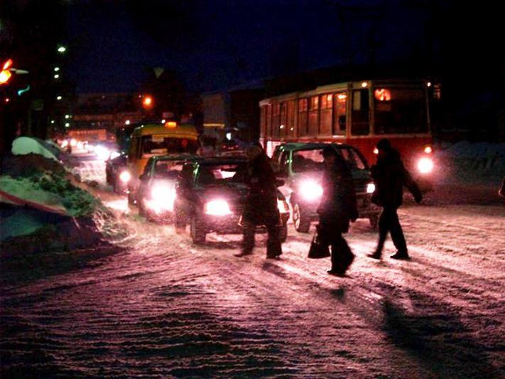 Фото Снегопад и лед под снегом привели к ДТП и шестибальным пробкам на дорогах Челябинска