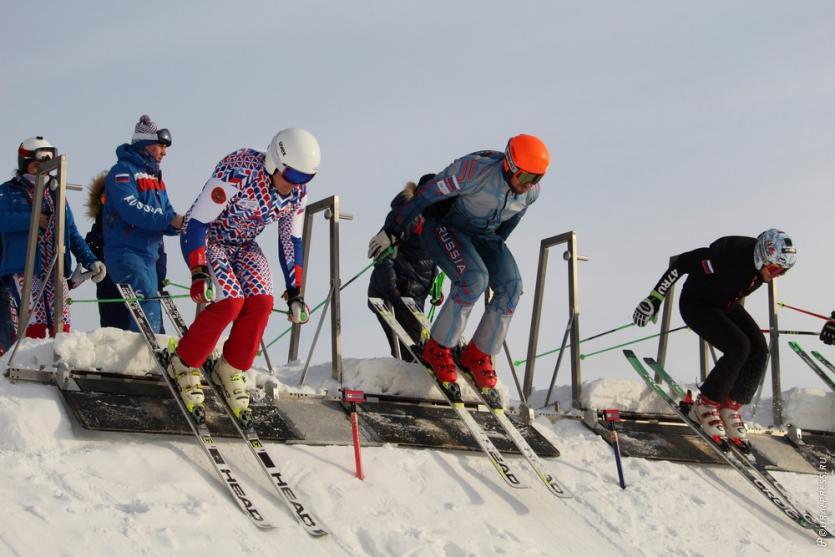 Фото В Челябинской области российские спортсмены провели тренировки к этапу Кубка мира по ски-кроссу