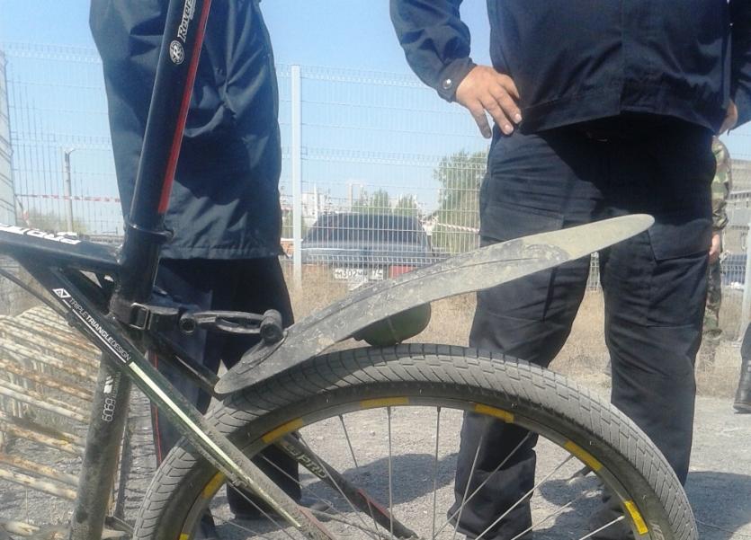 Фото Заминированный велосипед оставили у проходной ЧЭМК