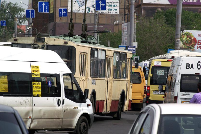 Фото В Челябинске из-за множества нарушений маршруты № 9 и 79 запретили