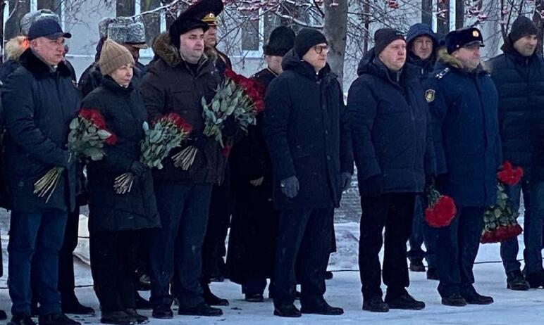 Фото Челябинская область вместе со всей страной отмечает День Героев Отечества