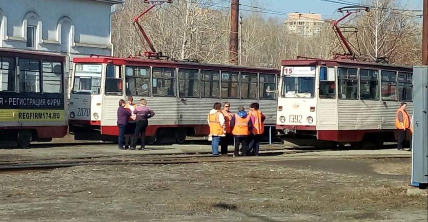 Фото В челябинском трамвае скончался пассажир