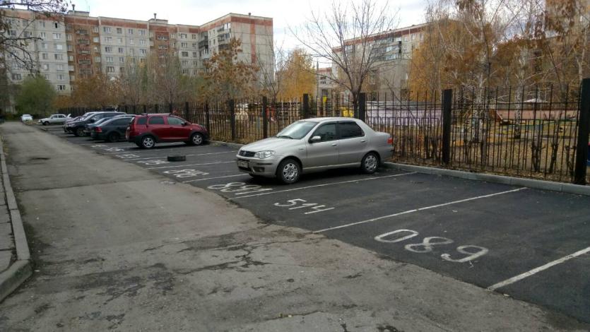 Фото В Магнитогорске жители захватили парковку