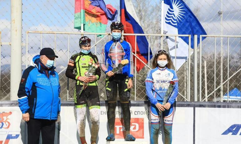 Фото Копейские велогонщики заняли призовые места на Кубке России