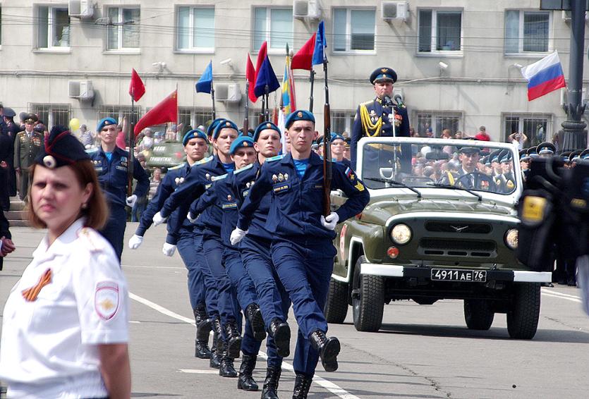 Фото В День Победы состоялось торжественное построение Челябинского гарнизона 