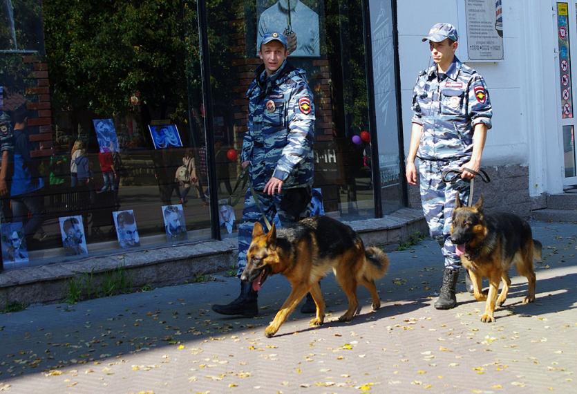 Фото Челябинские силовики провели операцию по выявлению иностранных граждан-нелегалов