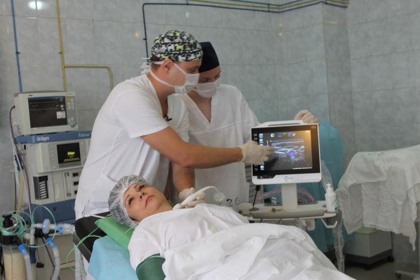 Фото «Точечный наркоз»: В ЧОКБ появился уникальный УЗИ-аппарат для проведения анестезии