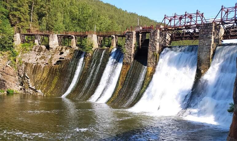 Фото Водовод Порожской ГЭС на реке Большая Сатка отремонтируют до середины ноября