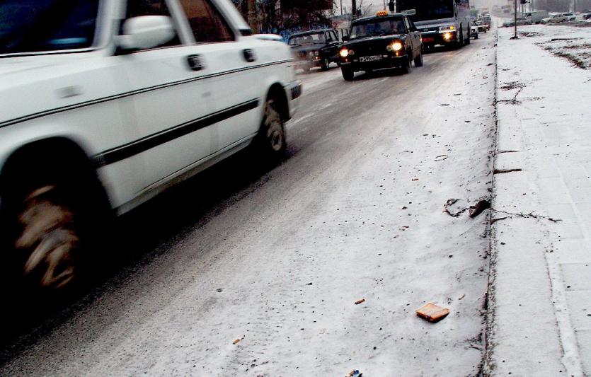 Фото Снег и гололедица спровоцировали пробки на дорогах Челябинска