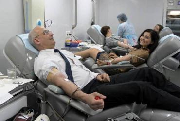 Фото В Национальный день донора 138 челябинцев сдали кровь