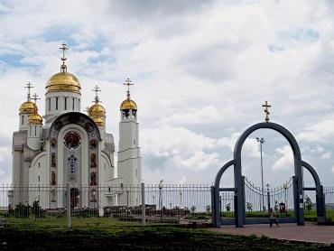 Фото «Торговый дом ММК» помогает строить в Челябинске храм