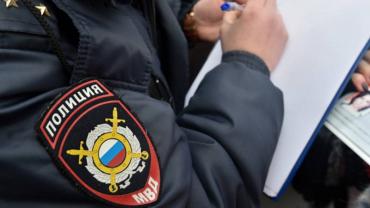 Фото Челябинские полицейские помогли иностранному пациенту решить проблему с документами