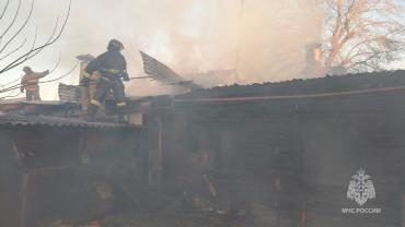 Фото В Магнитогорске на пожаре в частном доме погиб мужчина