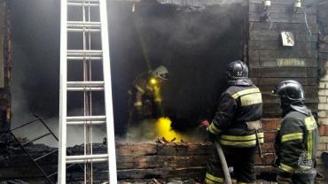 Фото В Красноармейском районе на пожаре погибли пожилая женщина и мужчина
