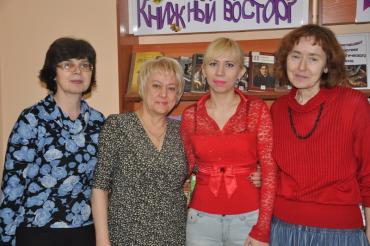 Фото Андрей Барышев поздравил библиотекарей с профессиональным праздником