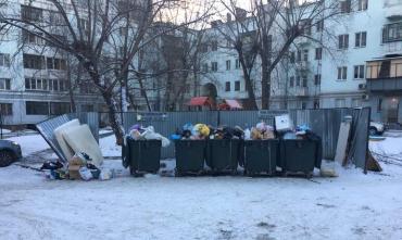Фото Челябинские власти озвучили основную причину невывоза мусора с контейнерных площадок