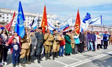 Фото Профсоюзы Челябинской области присоединились к Всероссийскому автопробегу «Zа мир без нацизма!»