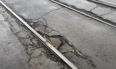 Фото В центре Челябинска в связи с ремонтом трамвайных путей изменена схема дорожного движения