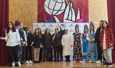 Фото Коркинские студенты через песни и танцы рассказали об избранной стезе