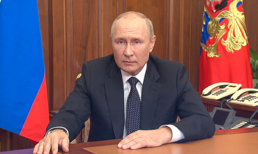 Фото ЦИК РФ зарегистрировала Владимира Путина в качестве кандидата на должность президента