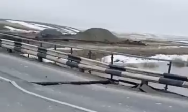 Фото На трассе Орск-Челябинск обрушился мост, водителей просят отказаться от поездок