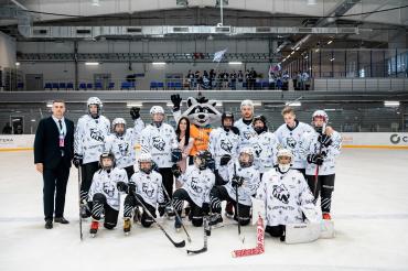 Фото Юные хоккеисты из Челябинска выступили на фестивале адаптивного спорта